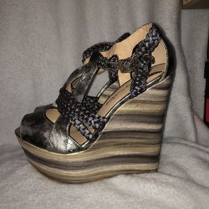 Brand new metallic open toe wedges